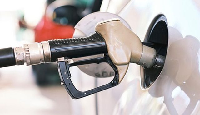 Fuel-Efficient Cars in Pakistan: 2025 Buyer Picks