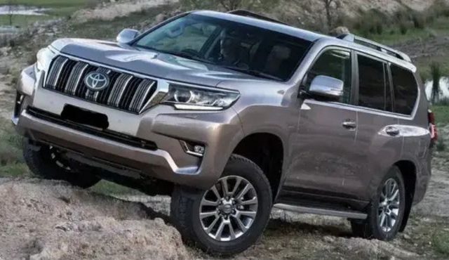Toyota Prado for Rent in Karachi: Luxury SUV Hire